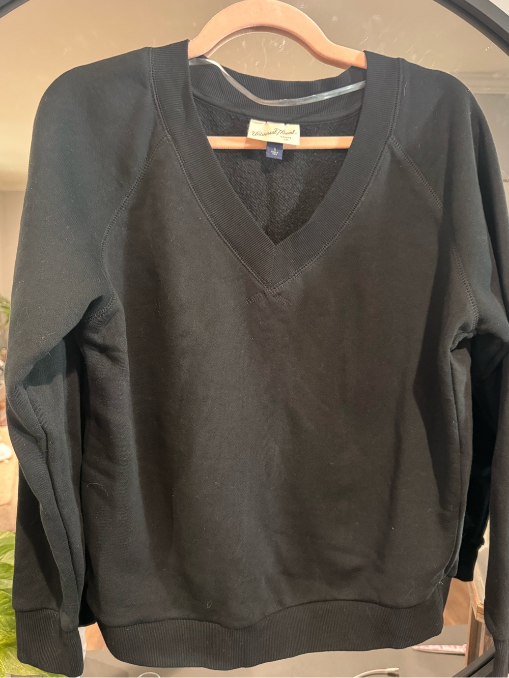 Women’s Black V-Neck Pullover Sweatshirt NWOT